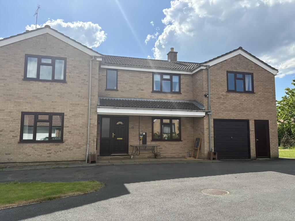 5 bed Detached for rent in Kirkbymoorside. From Bulmers Letting - Malton 5 bed Detached for rent in Kirkbymoorside. From Bulmers Letting - Malton