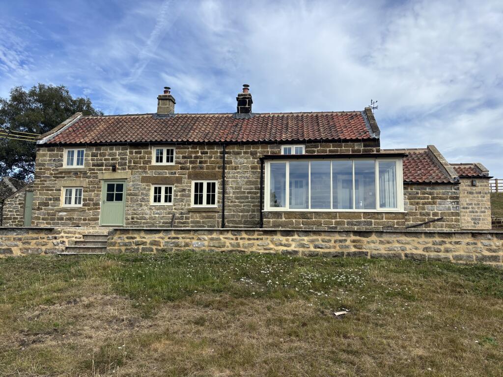 3 bed Detached for rent in Helmsley. From Bulmers Letting - Malton 3 bed Detached for rent in Helmsley. From Bulmers Letting - Malton