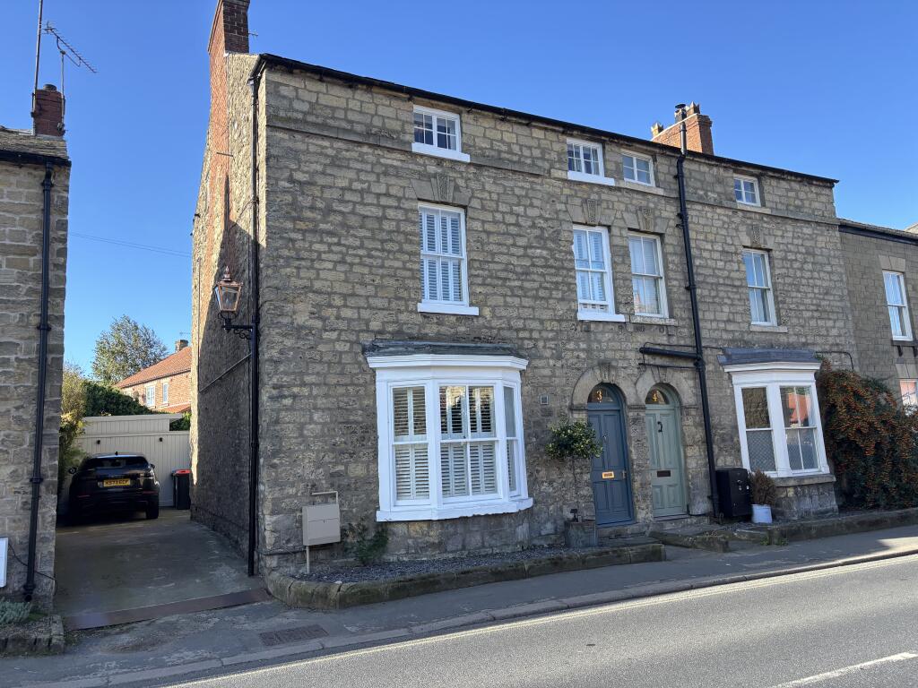 4 bed Town House for rent in Pickering. From Bulmers Letting - Malton 4 bed Town House for rent in Pickering. From Bulmers Letting - Malton