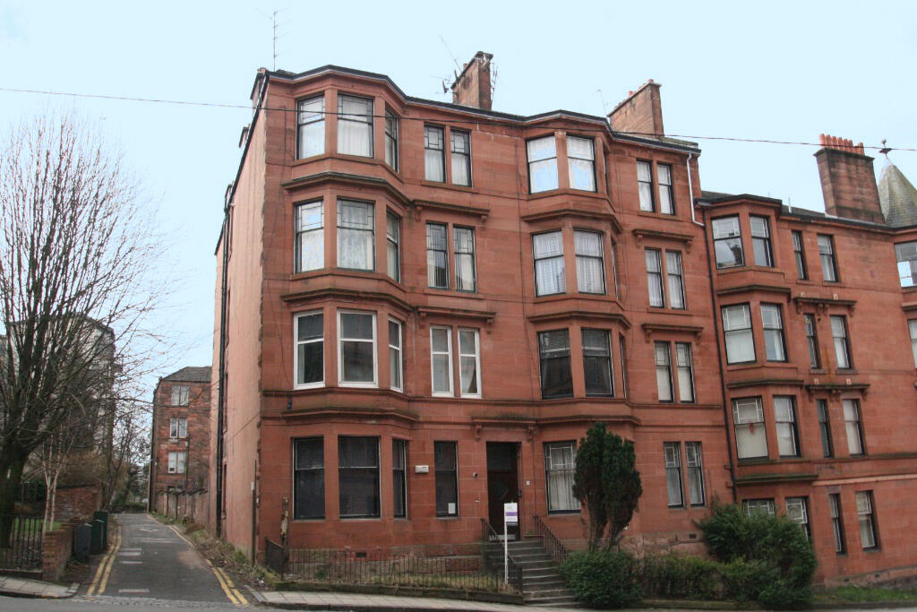 4 bed 1st Floor Flat for rent in Glasgow. From CAIRN LETTING & ESTATE AGENCY - Glasgow
