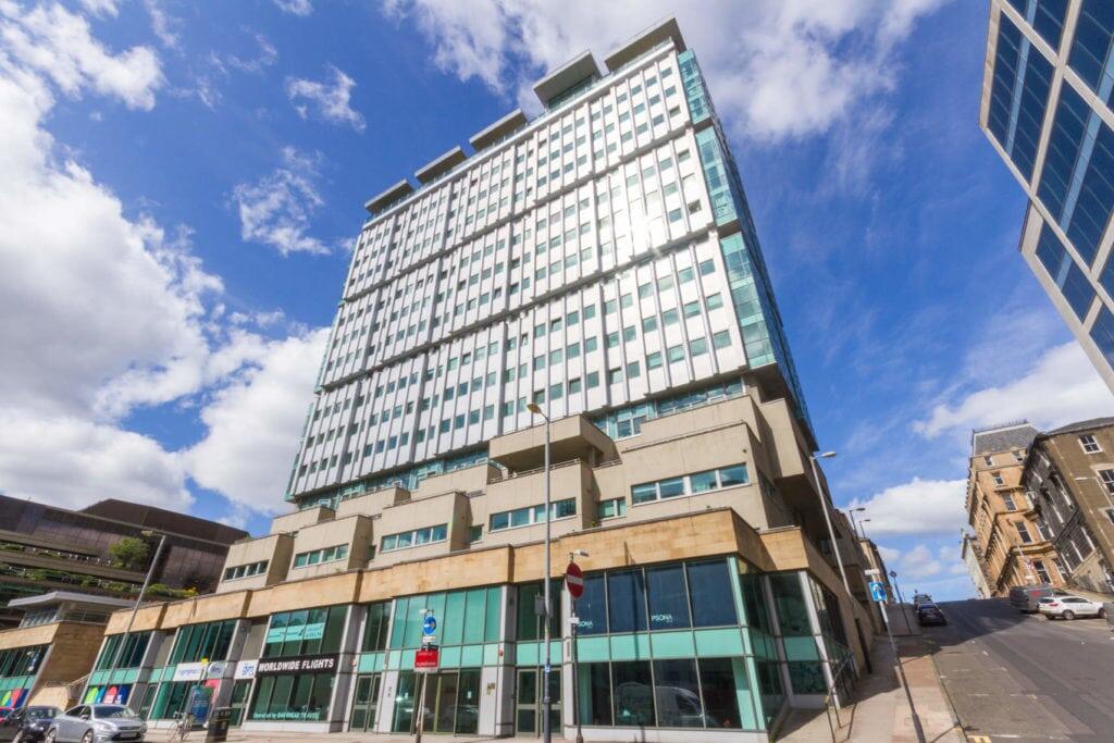 2 bed 1st Floor Flat for rent in Glasgow. From CAIRN LETTING & ESTATE AGENCY - Glasgow