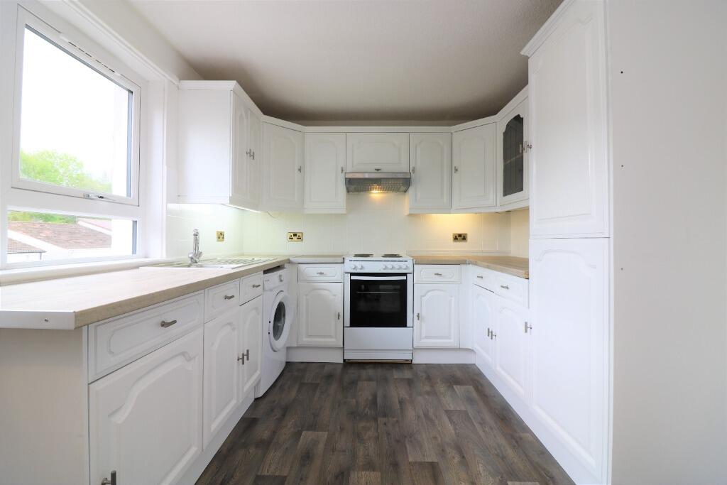 2 bed 1st Floor Flat for rent in Milngavie. From CAIRN LETTING & ESTATE AGENCY - Glasgow 2 bed 1st Floor Flat for rent in Milngavie. From CAIRN LETTING & ESTATE AGENCY - Glasgow