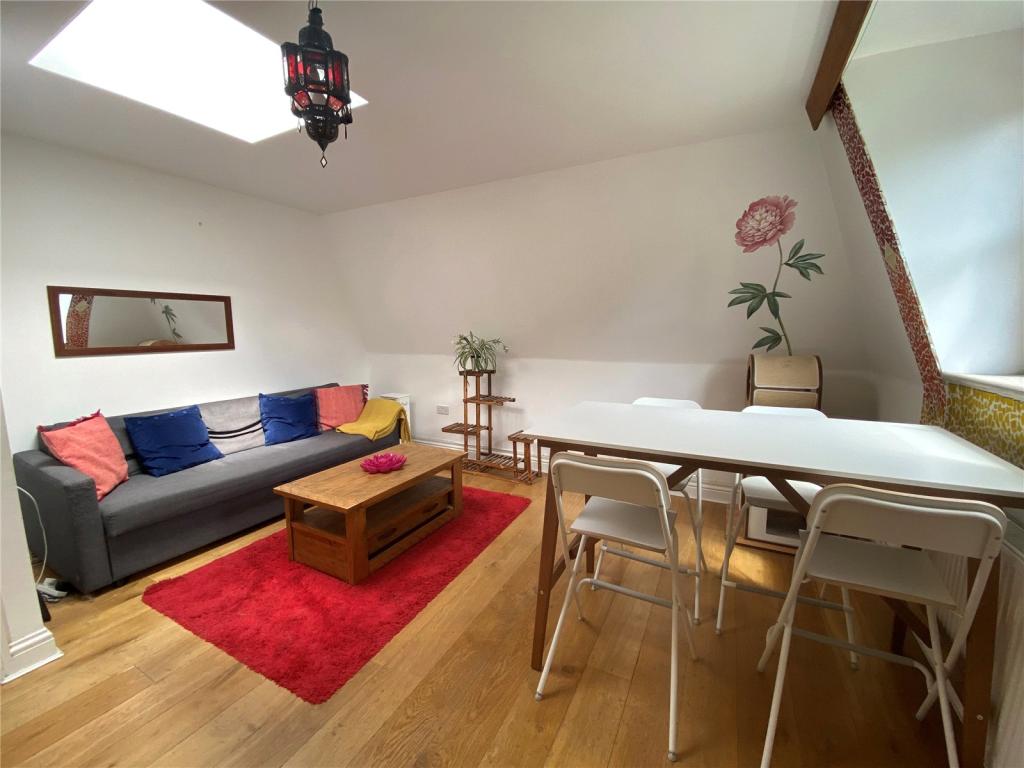 2 bed Apartment for rent in Barnet. From Hunters - Barnet Lettings