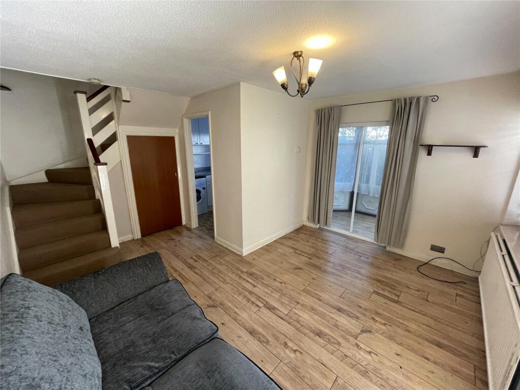 1 bed Detached House for rent in Barnet. From Hunters - Barnet Lettings