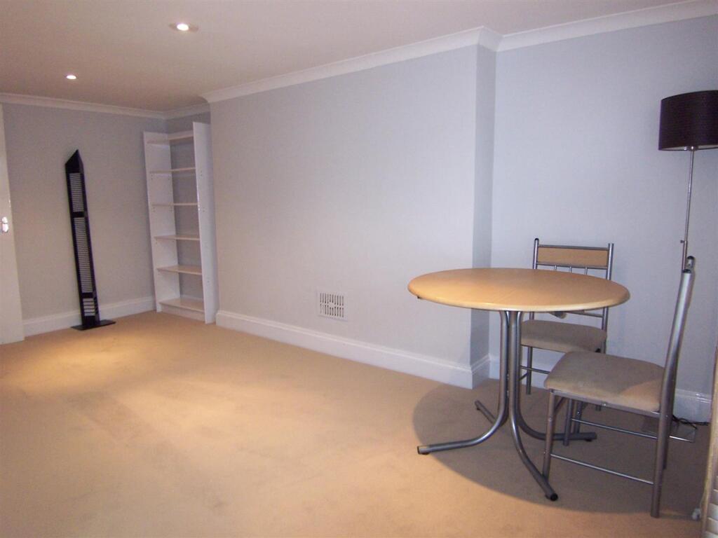 1 bed Apartment for rent in Surbiton. From Keys Residential Ltd