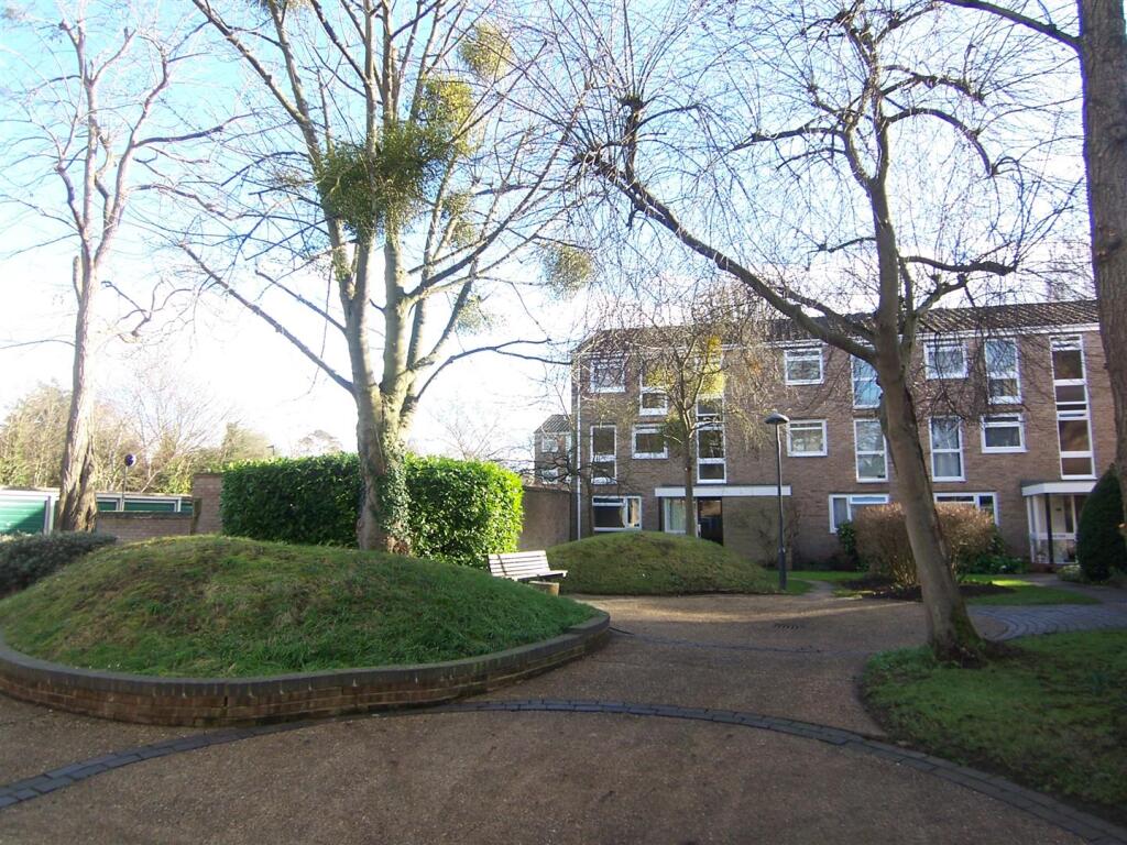 1 bed Apartment for rent in Teddington. From Keys Residential Ltd