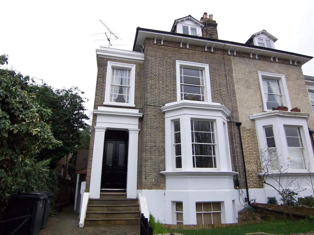 2 bed Apartment for rent in Surbiton. From Keys Residential Ltd
