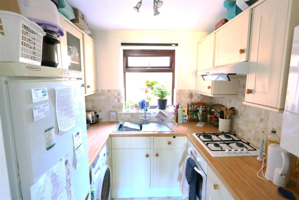 1 bed Apartment for rent in New Malden. From Keys Residential Ltd