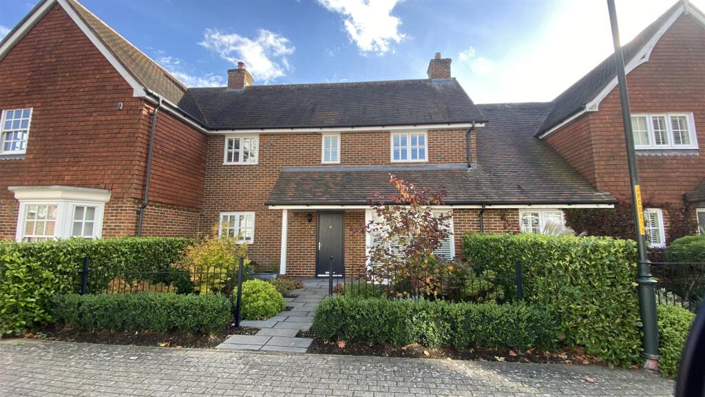 3 bed Mid Terraced House for rent in West Malling. From Kings Hill Properties - Kings Hill 3 bed Mid Terraced House for rent in West Malling. From Kings Hill Properties - Kings Hill