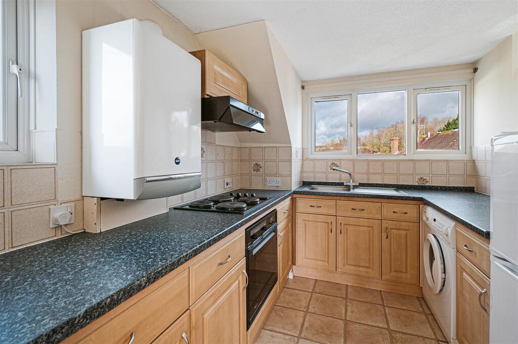 1 bed Apartment for rent in Maidstone. From Kings Hill Properties - Kings Hill