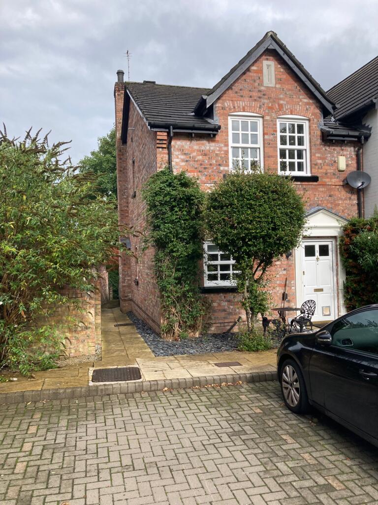 3 bed Mews for rent in Prestbury. From Let Emma - Macclesfield 3 bed Mews for rent in Prestbury. From Let Emma - Macclesfield