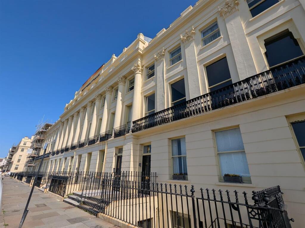 2 bed 1st Floor Flat for rent in Brighton and Hove. From Just Lets - Hove 2 bed 1st Floor Flat for rent in Brighton and Hove. From Just Lets - Hove