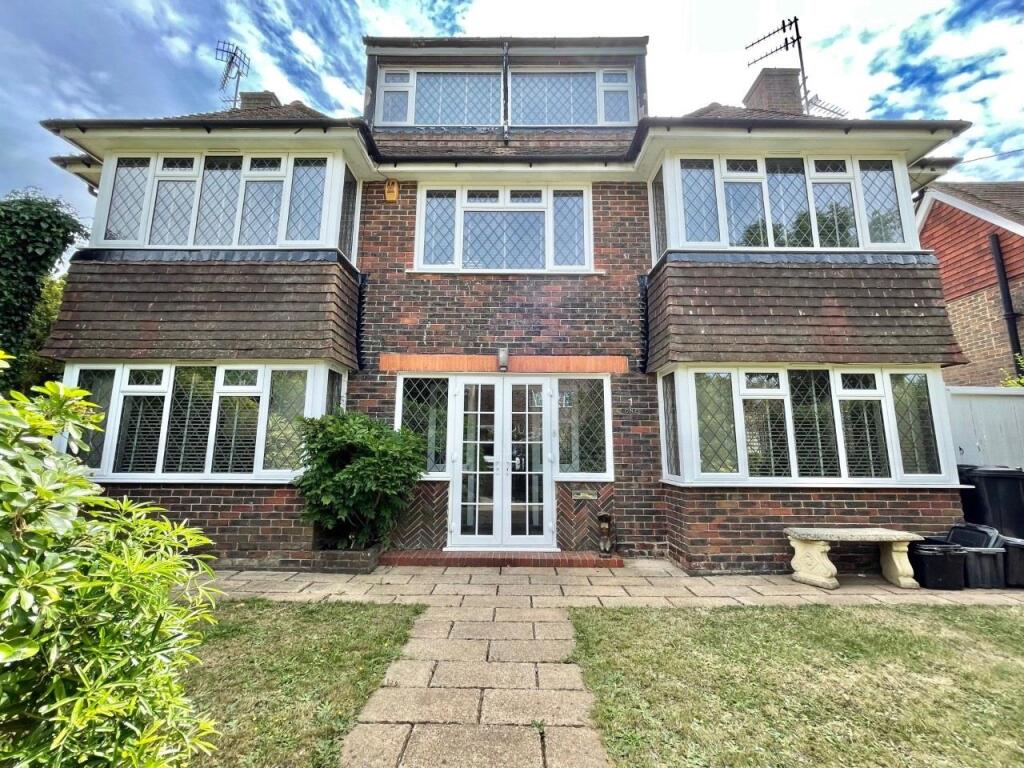 5 bed Detached for rent in Brighton and Hove. From Just Lets - Hove