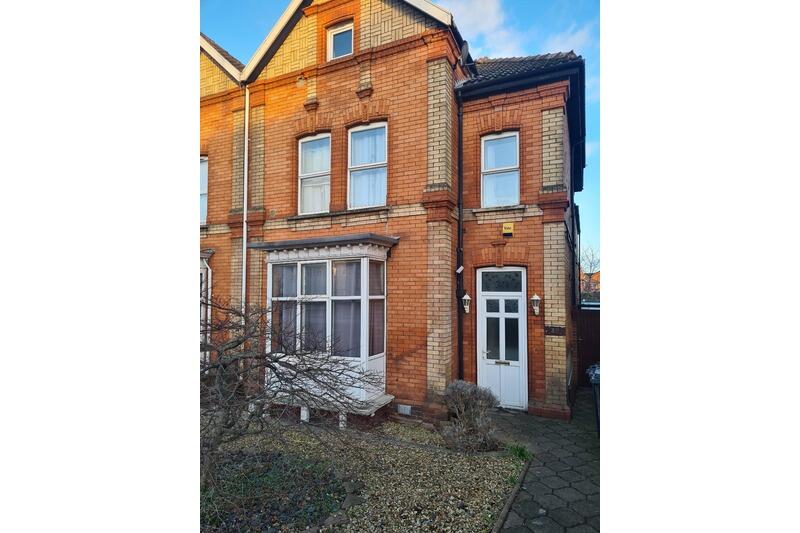 8 bed House Share for rent in Bridgwater. From Linda Saunders Estate Agents - Bridgwater