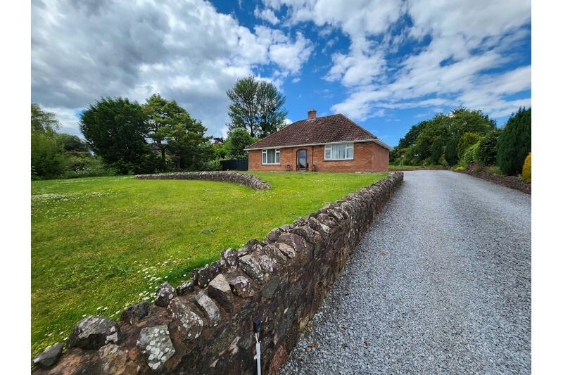 2 bed Bungalow for rent in North Newton. From Linda Saunders Estate Agents - Bridgwater