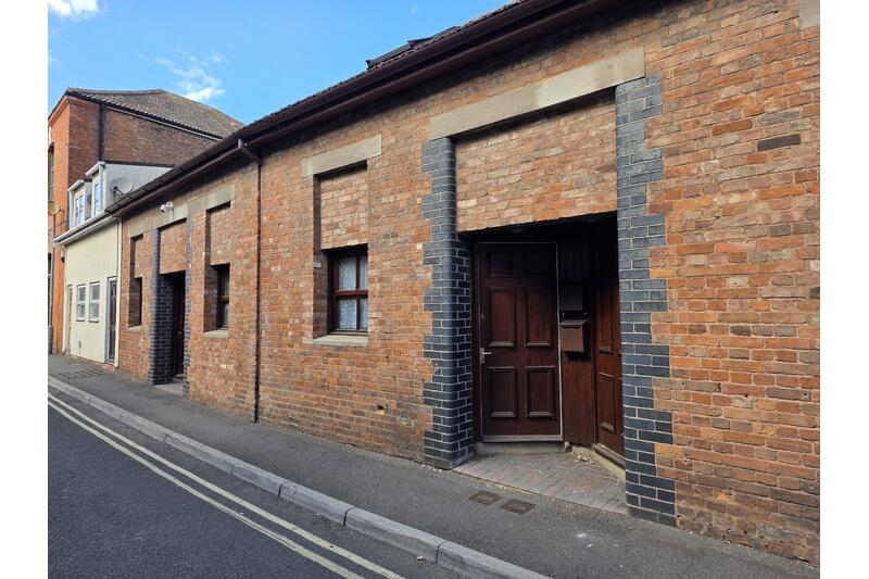 1 bed Mid Terraced House for rent in Bridgwater. From Linda Saunders Estate Agents - Bridgwater 1 bed Mid Terraced House for rent in Bridgwater. From Linda Saunders Estate Agents - Bridgwater