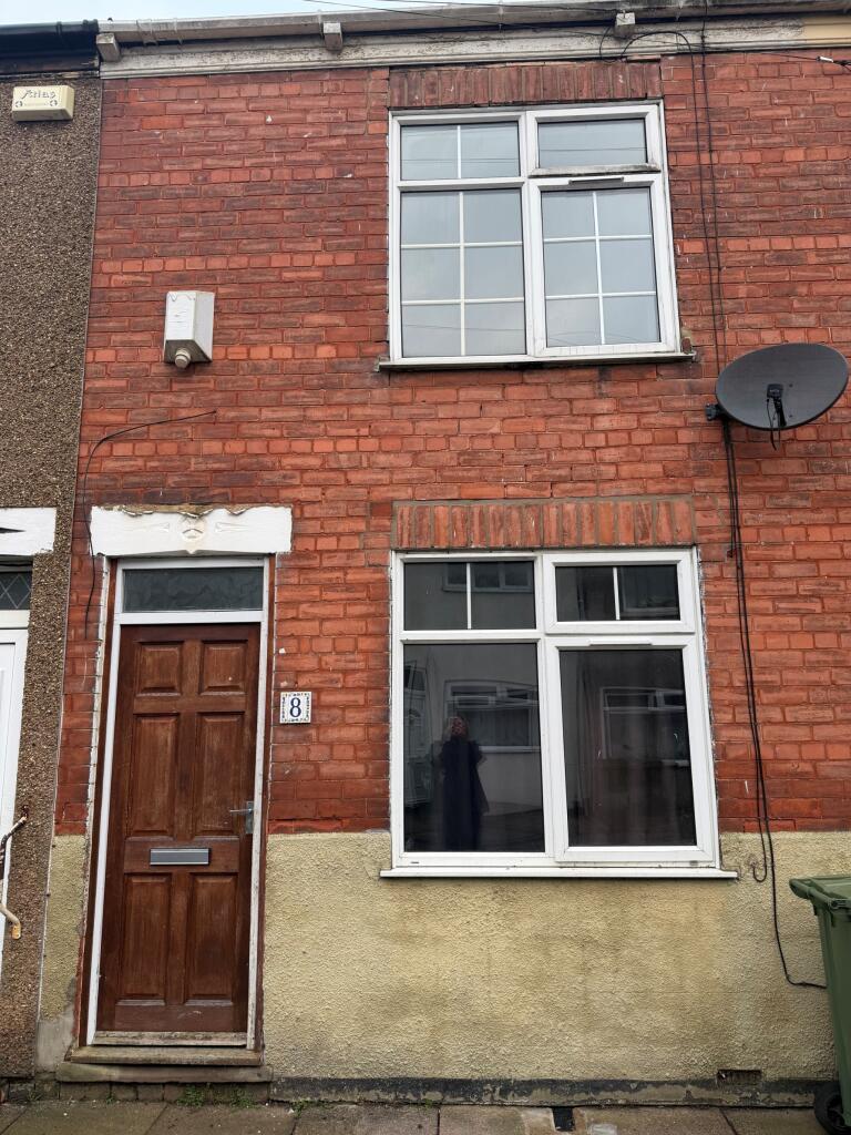 2 bed Mid Terraced House for rent in Grimsby. From Lovelle Estate Agency - Grimsby 2 bed Mid Terraced House for rent in Grimsby. From Lovelle Estate Agency - Grimsby