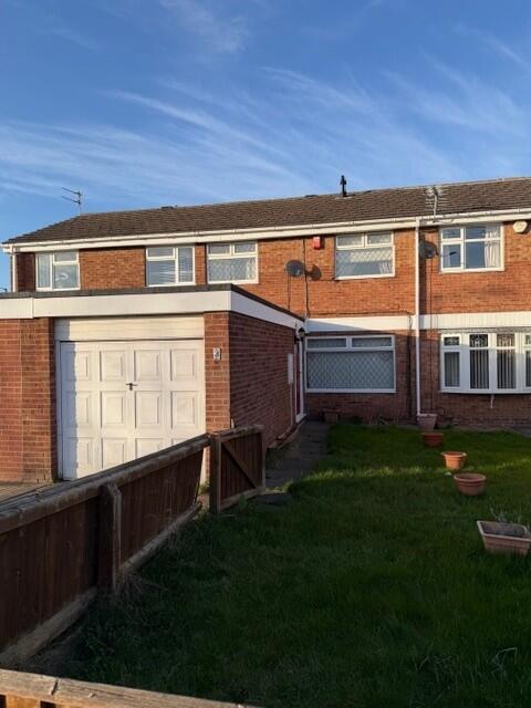 3 bed Mid Terraced House for rent in Grimsby. From Lovelle Estate Agency - Grimsby 3 bed Mid Terraced House for rent in Grimsby. From Lovelle Estate Agency - Grimsby