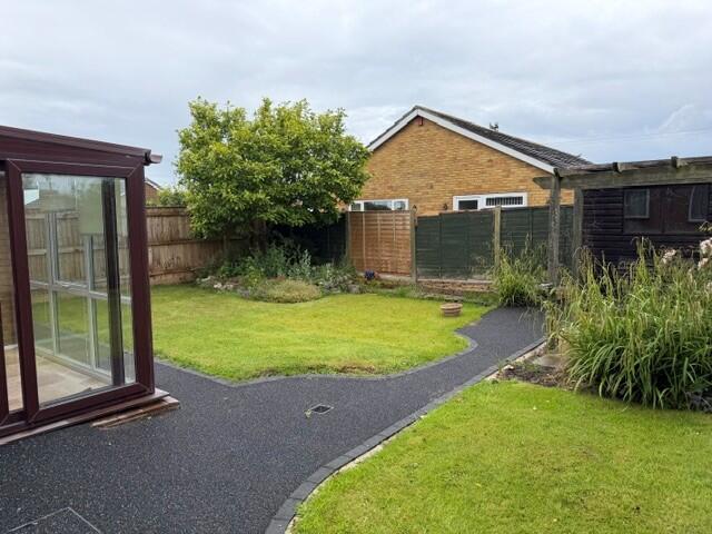 2 bed Bungalow for rent in Trusthorpe. From Lovelle Estate Agency - Grimsby 2 bed Bungalow for rent in Trusthorpe. From Lovelle Estate Agency - Grimsby