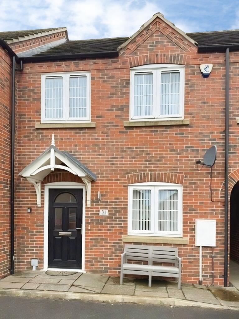 3 bed Mid Terraced House for rent in Legbourne. From Lovelle Estate Agency - Grimsby