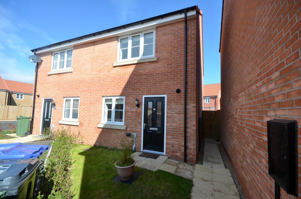 2 bed Semi Detached for rent in . From Lovelle Estate Agency - Grimsby