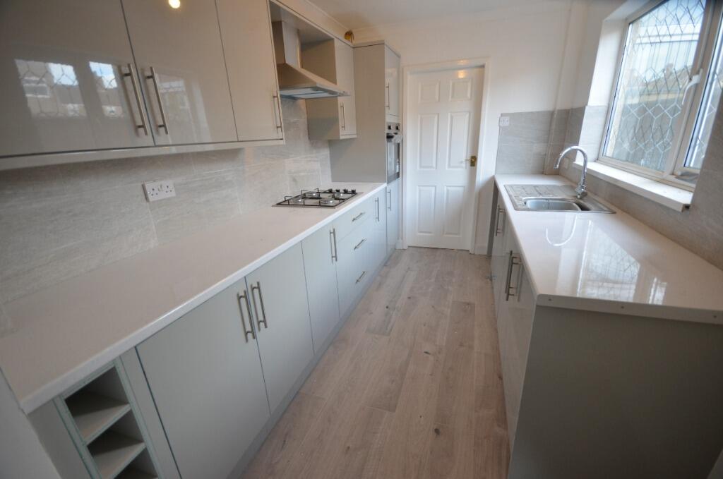 2 bed Mid Terraced House for rent in Grimsby. From Lovelle Estate Agency - Grimsby 2 bed Mid Terraced House for rent in Grimsby. From Lovelle Estate Agency - Grimsby