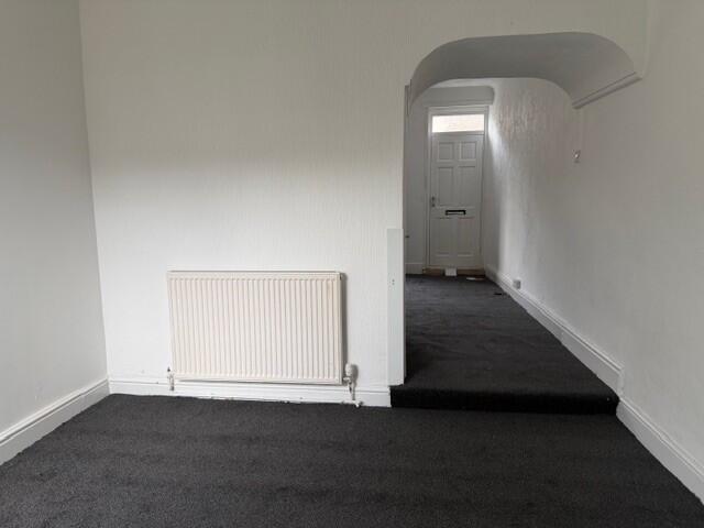 2 bed Mid Terraced House for rent in Grimsby. From Lovelle Estate Agency - Grimsby