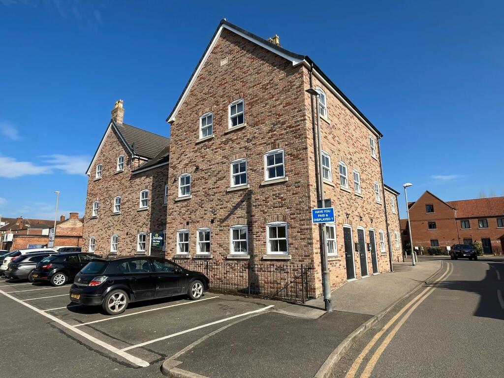 2 bed Penthouse for rent in Hainton. From Lovelle Estate Agency - Market Rasen 2 bed Penthouse for rent in Hainton. From Lovelle Estate Agency - Market Rasen