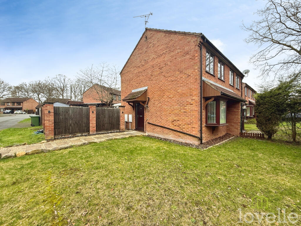 2 bed Semi Detached for rent in North Hykeham. From Lovelle Estate Agency - North Hykeham