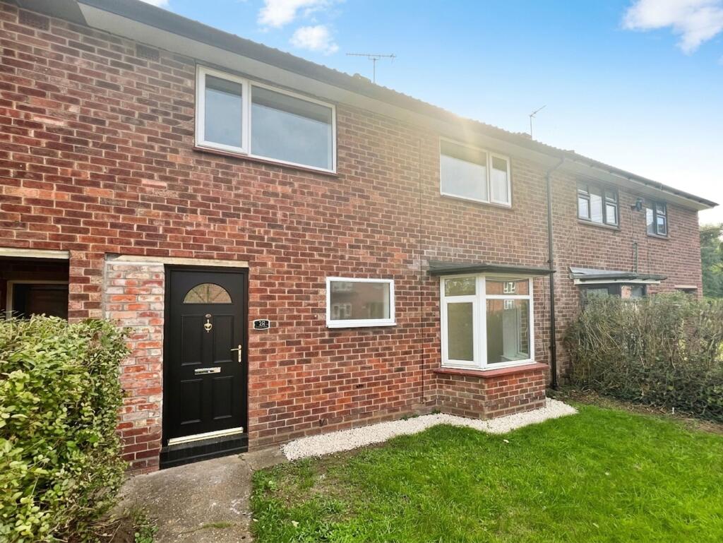 2 bed Mid Terraced House for rent in Lincoln. From Lovelle Estate Agency - North Hykeham