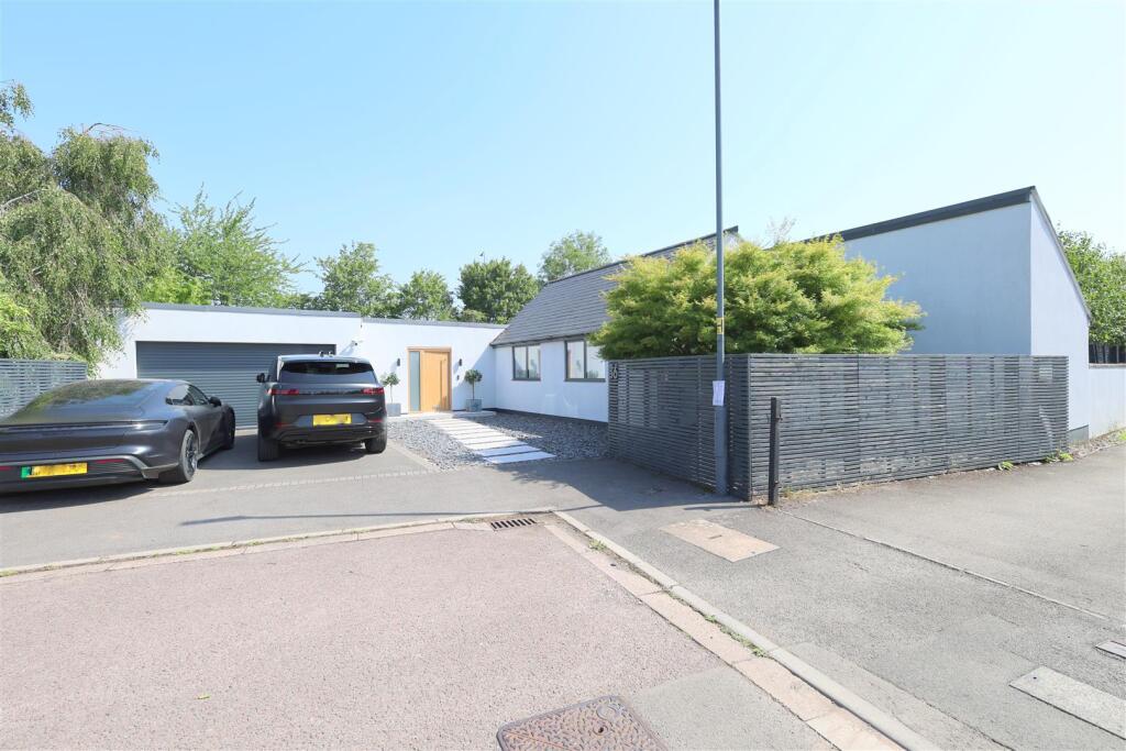 4 bed Bungalow for rent in Frenchay. From M Coleman Estate Agents - Downend