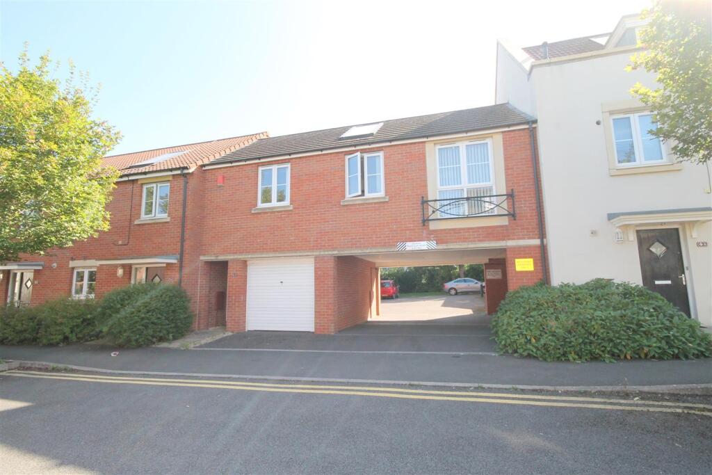 2 bed Apartment for rent in Bristol. From M Coleman Estate Agents - Downend