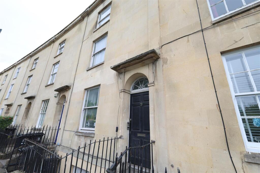 1 bed 1st Floor Flat for rent in Bower Ashton. From M Coleman Estate Agents - Downend