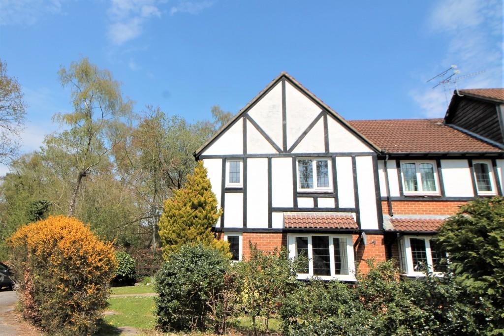 2 bed Detached for rent in Dibden. From M.M Lettings - Hythe