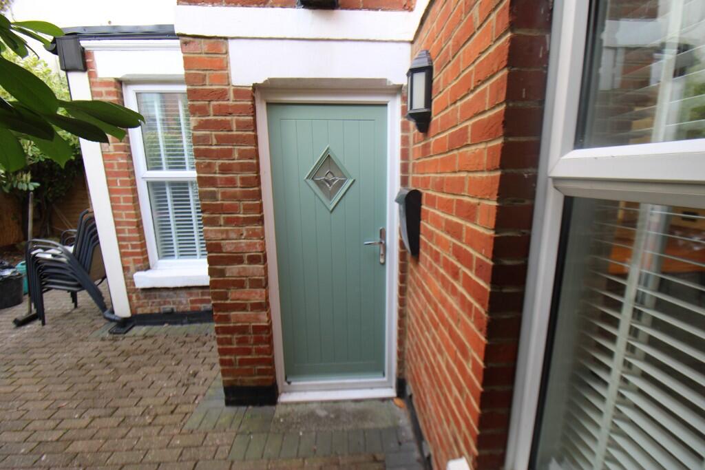 2 bed 1st Floor Flat for rent in Hythe. From M.M Lettings - Hythe