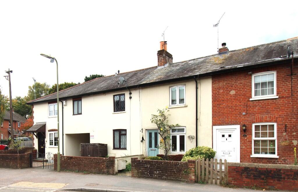 2 bed Cottage for rent in Hythe. From M.M Lettings - Hythe 2 bed Cottage for rent in Hythe. From M.M Lettings - Hythe