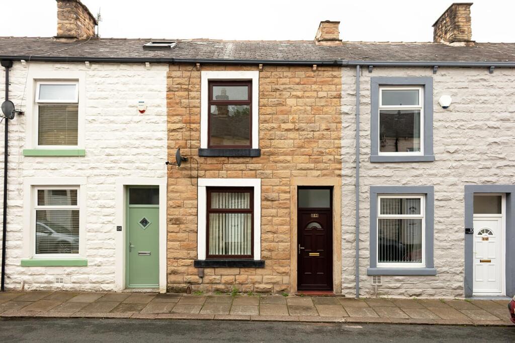 2 bed Mid Terraced House for rent in Simonstone. From Pendle Hill Properties - Read 2 bed Mid Terraced House for rent in Simonstone. From Pendle Hill Properties - Read