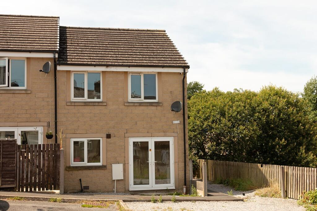 3 bed Mid Terraced House for rent in Burnley. From Pendle Hill Properties - Read 3 bed Mid Terraced House for rent in Burnley. From Pendle Hill Properties - Read