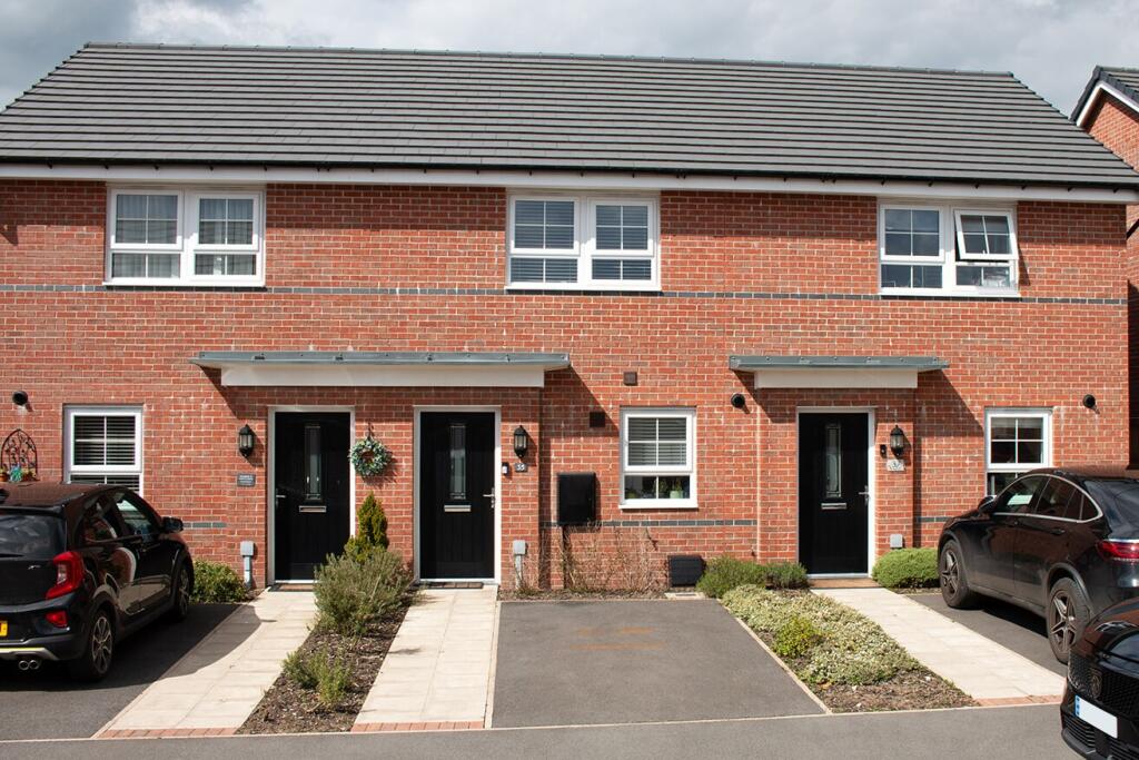 2 bed Mews for rent in Longridge. From Pendle Hill Properties - Read