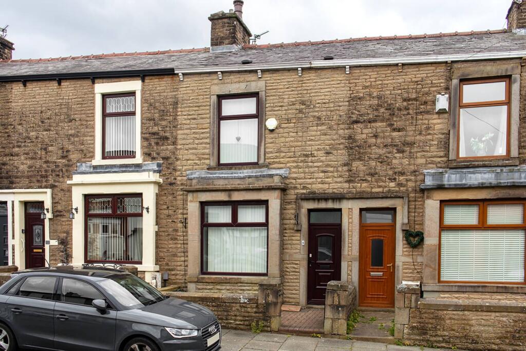 2 bed Mid Terraced House for rent in Great Harwood. From Pendle Hill Properties - Read