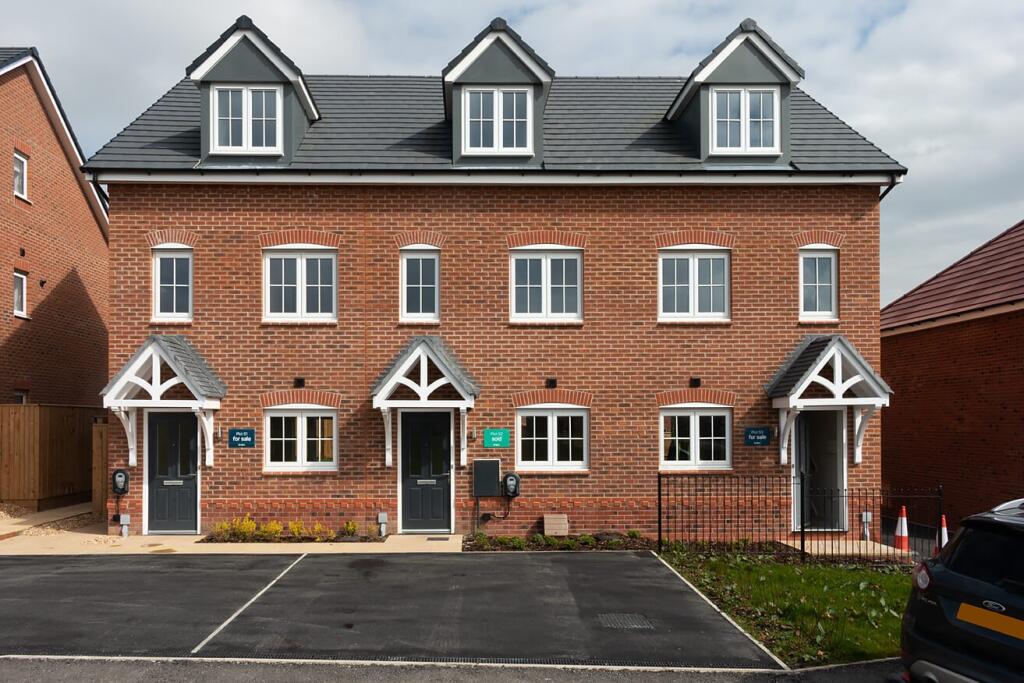 3 bed Mews for rent in Warton. From Pendle Hill Properties - Read