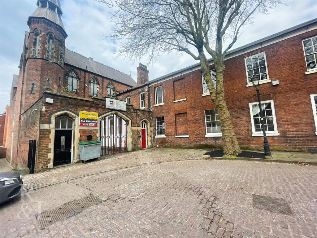 2 bed House (unspecified) for rent in Wolverhampton. From Royston and Lund - Wolverhampton