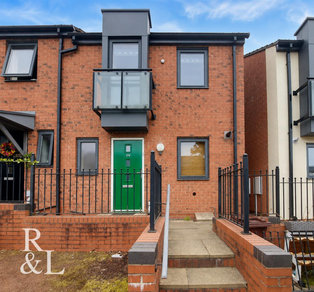 2 bed Mid Terraced House for rent in Coven Heath. From Royston and Lund - Wolverhampton
