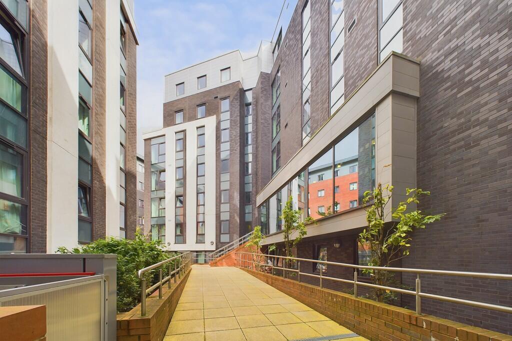 1 bed Apartment for rent in Preston. From Roberts & Co Estate Agents - Preston & South Ribble