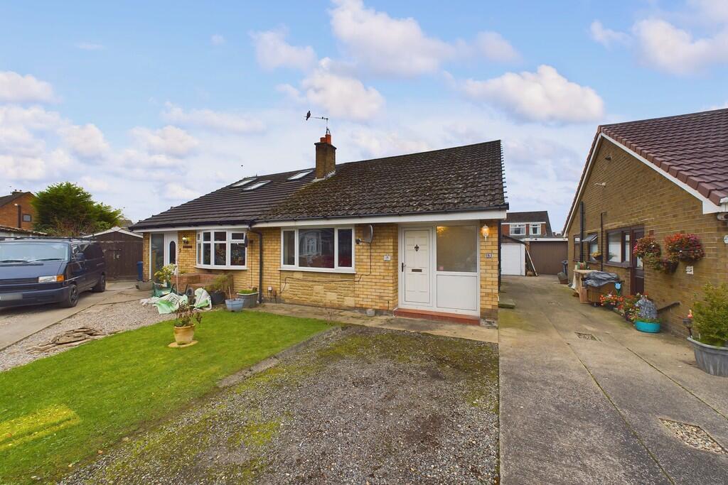 2 bed Semi-detached bungalow for rent in Bamber Bridge. From Roberts & Co Estate Agents - Preston & South Ribble