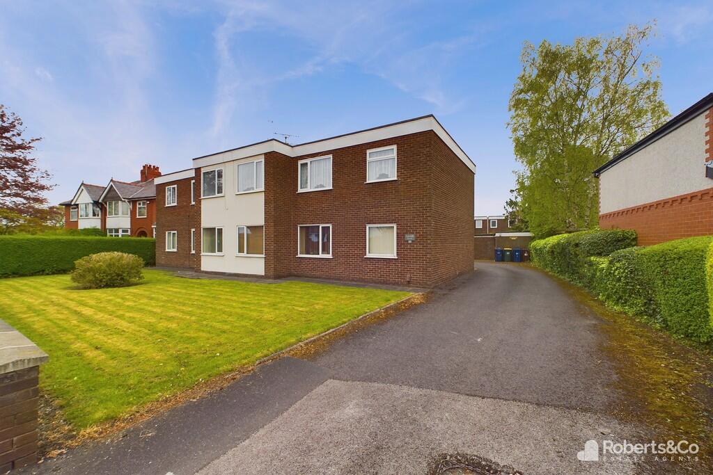 2 bed Apartment for rent in Lower Penwortham. From Roberts & Co Estate Agents - Preston & South Ribble