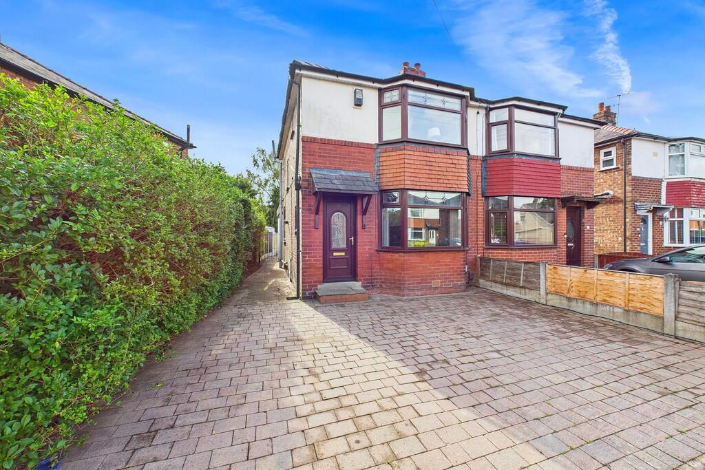 3 bed Semi Detached for rent in Leyland. From Roberts & Co Estate Agents - Preston & South Ribble