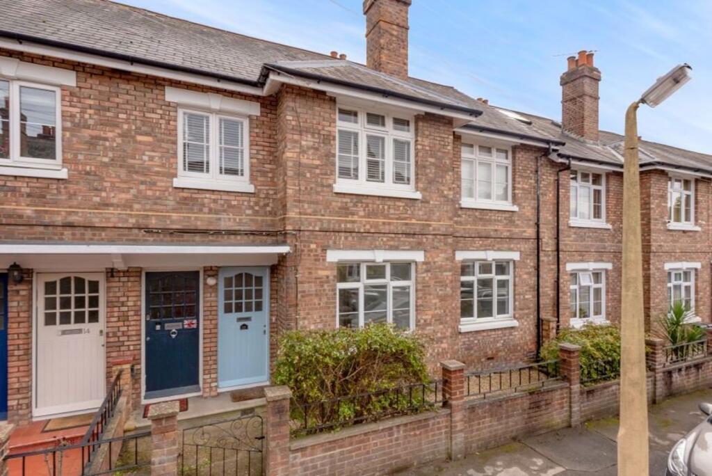 4 bed Annexe for rent in Wandsworth. From Langford Lettings Ltd - London