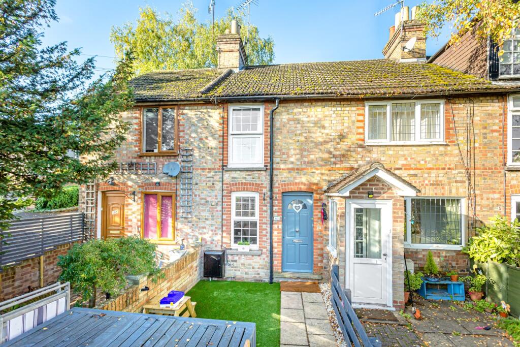 2 bed Mid Terraced House for rent in Bishop's Stortford. From Russell Property - Bishop's Stortford