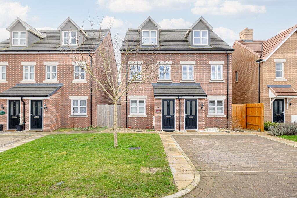 3 bed Semi Detached for rent in Bishop's Stortford. From Russell Property - Bishop's Stortford